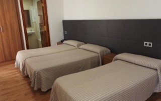 Kolonie Hiszpania – Francja – Włochy – hotel – pokój (1)